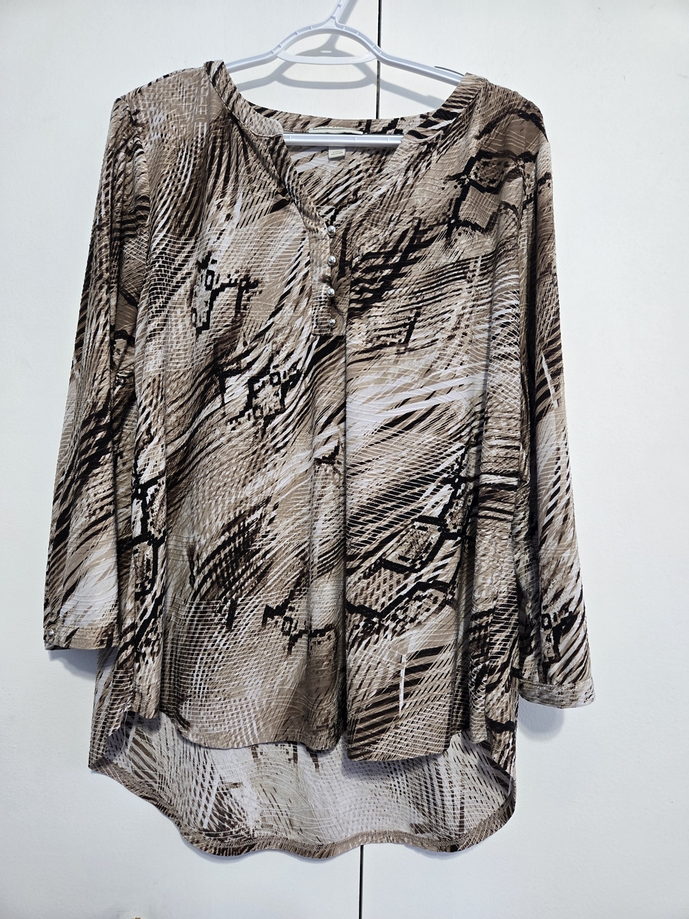 Dana‎ Buchman XL Abstract Animal Print Blouse Brown Beige Stretch